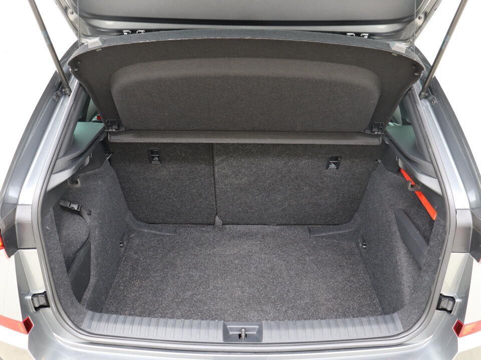 Škoda Kamiq 1.0 TSI 110 PK DSG Sport Business