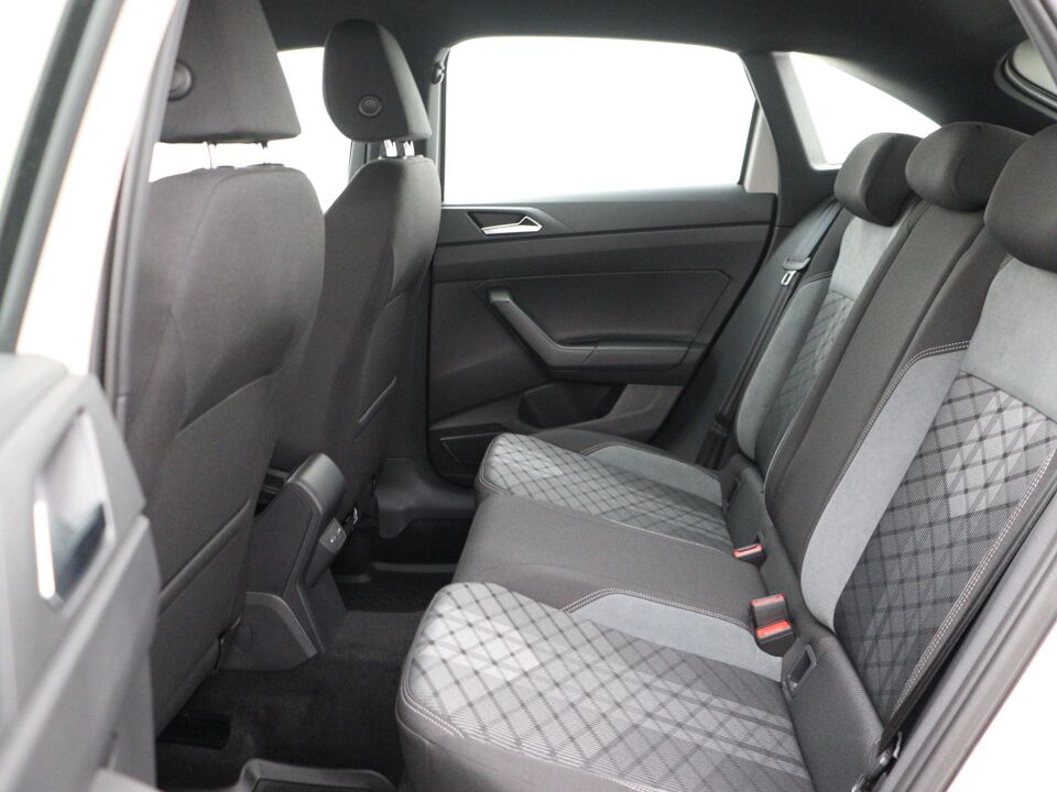 Volkswagen Taigo 1.0 TSI R-Line
