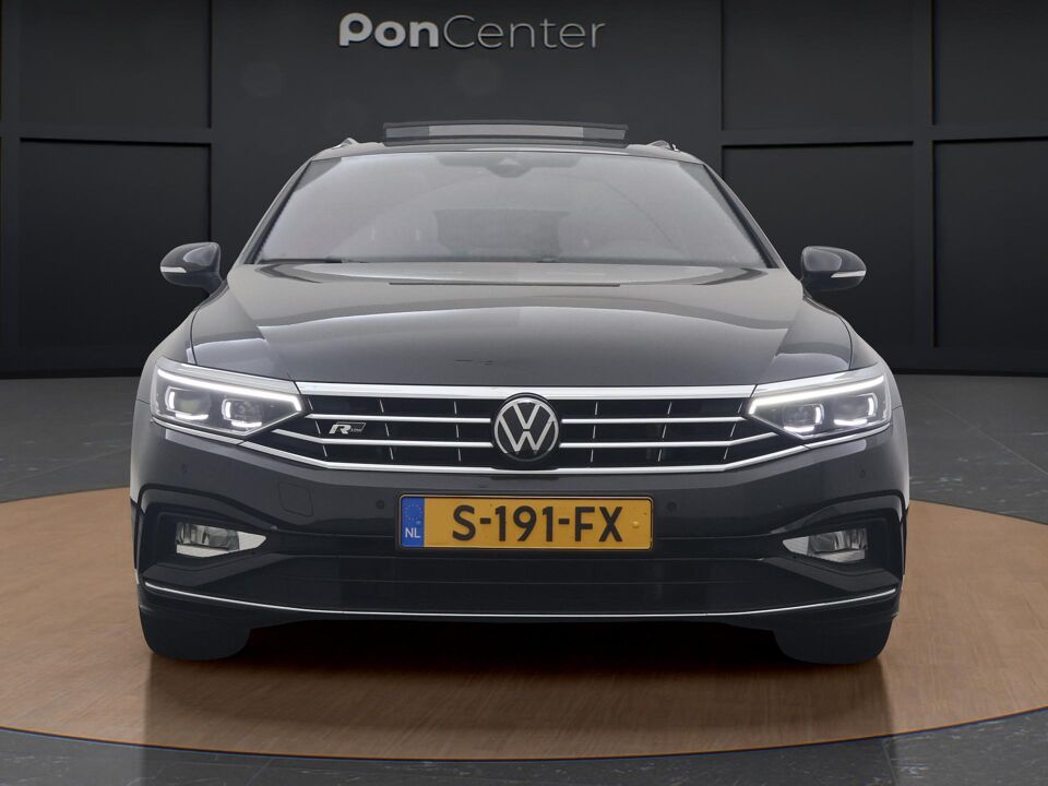 Volkswagen Passat Variant 1.5 TSI R-Line Business +