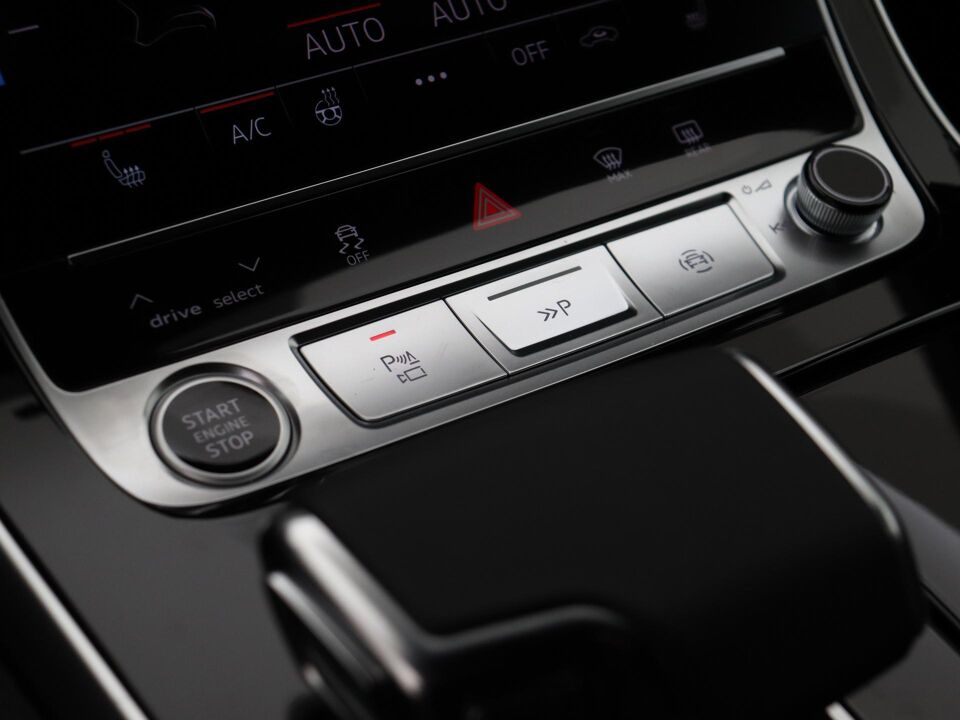 Audi Q8 60 TFSI e Quattro S-Line Competition