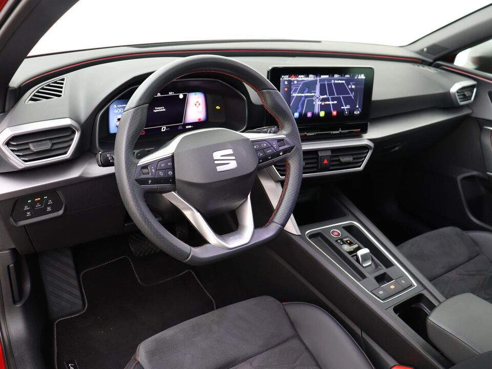 SEAT Leon 1.5 eTSI FR Business Intense