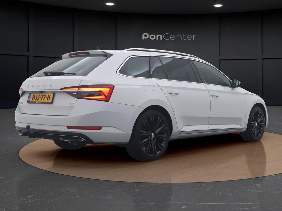Škoda Superb Combi 1.4 TSI iV Laurin&Klement
