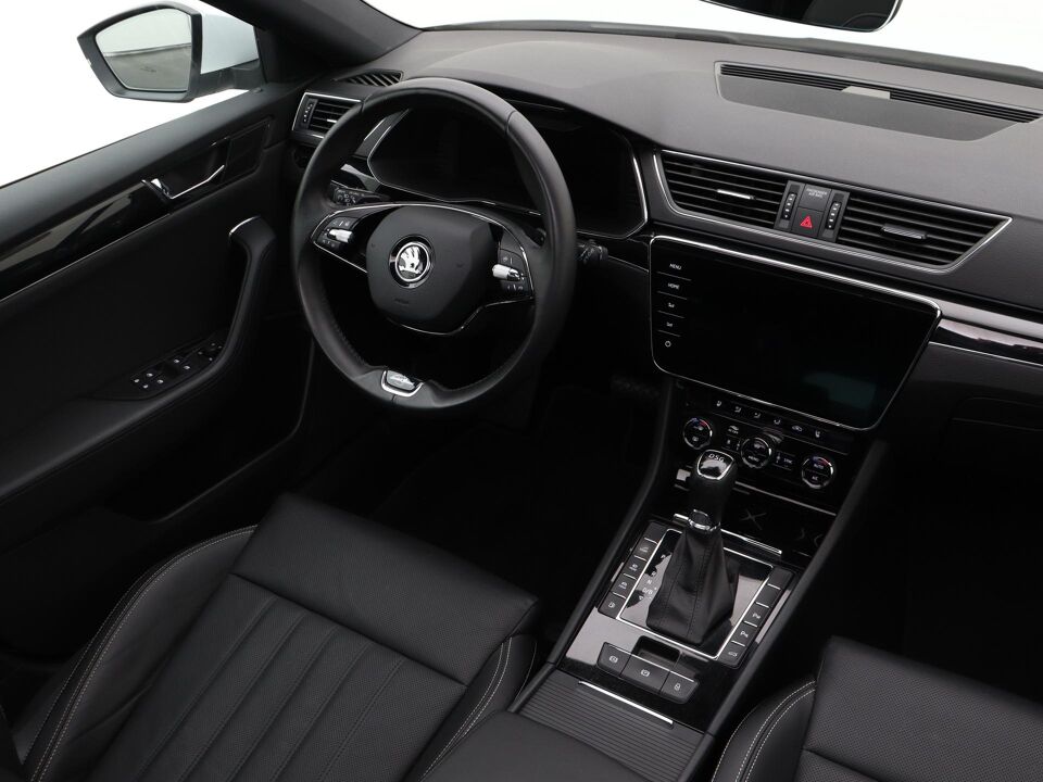 Škoda Superb Combi 1.4 TSI iV Laurin&Klement