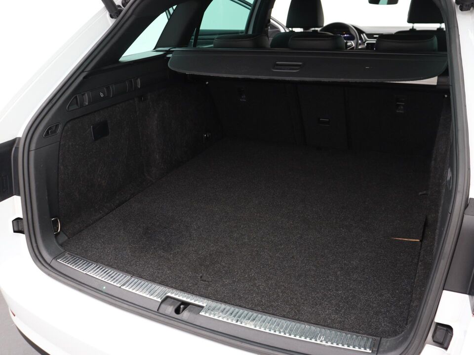 Škoda Superb Combi 1.4 TSI iV Laurin&Klement