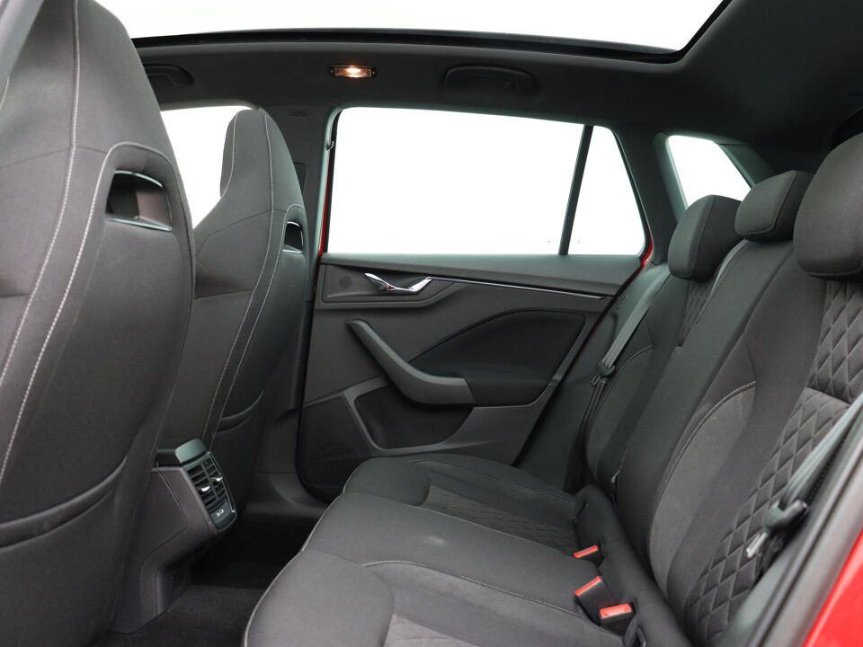 Škoda Kamiq 1.0 TSI 110 PK DSG Sport Business