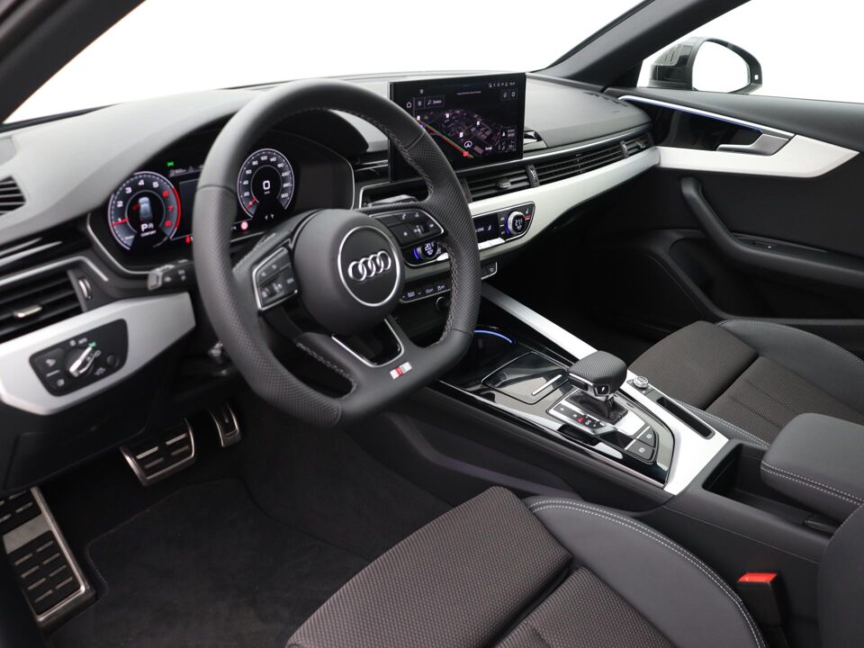 Audi A4 Avant 35 TFSI S edition Competition