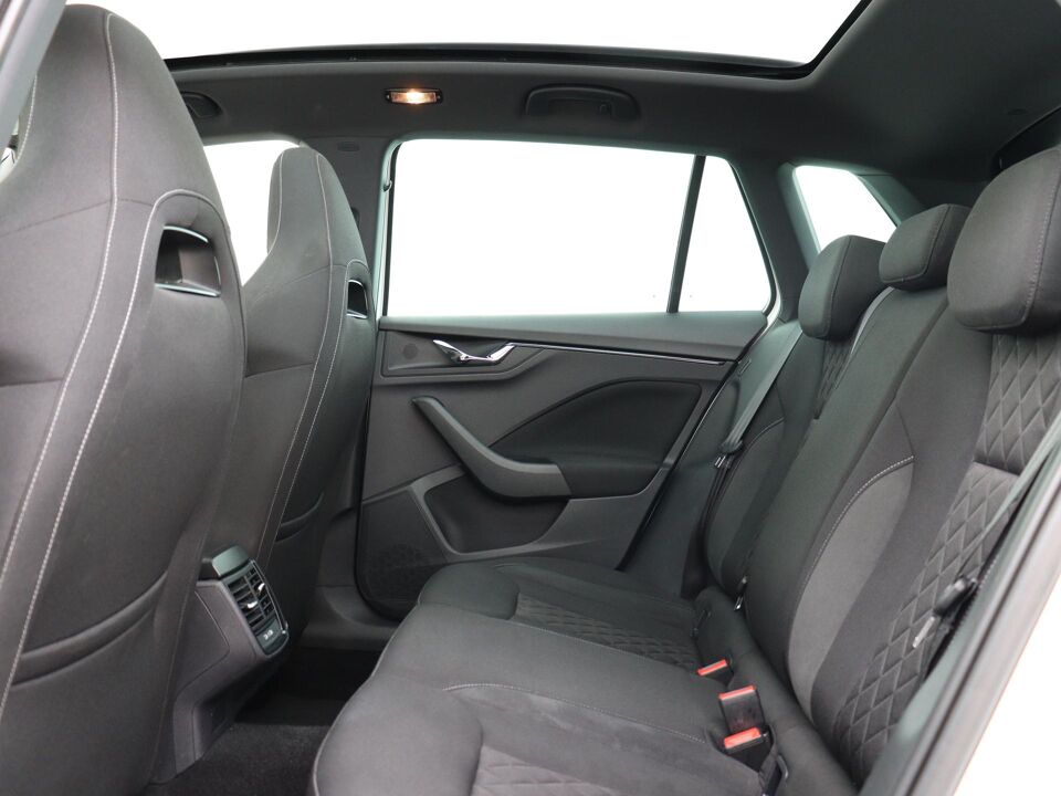 Škoda Kamiq 1.0 TSI 110 PK DSG Sport Business