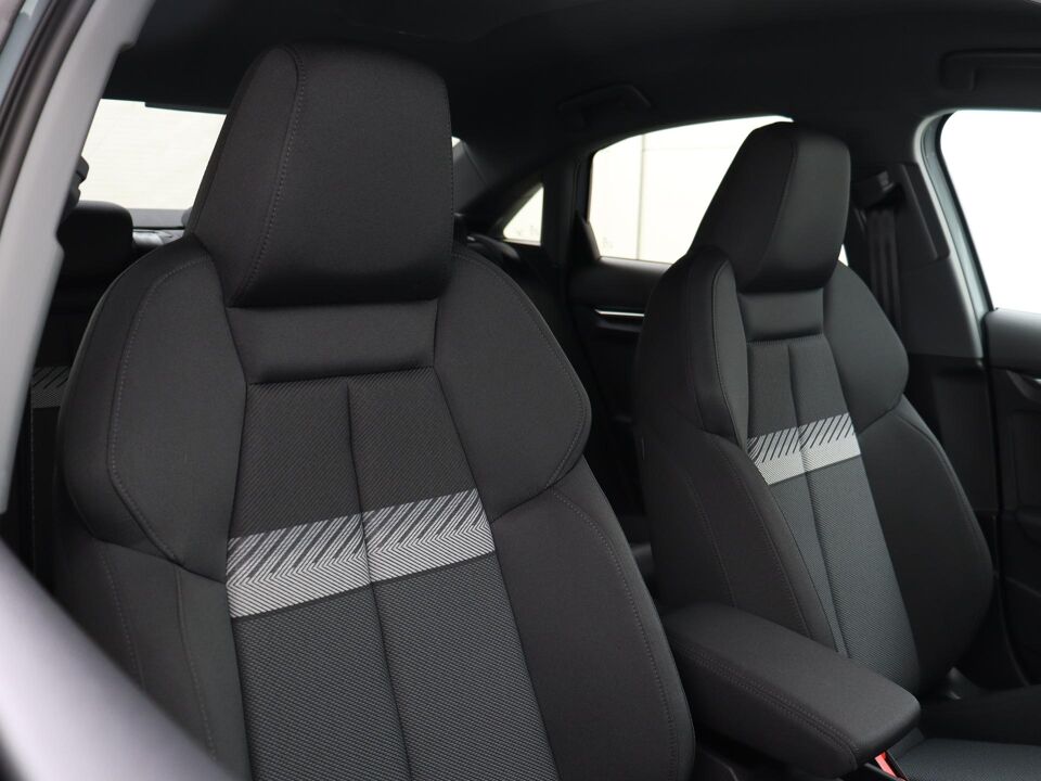 Audi A3 Limousine 35 TFSI 150 PK Advance Edition
