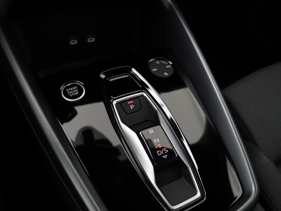 Audi A3 Limousine 35 TFSI 150 PK Advance Edition