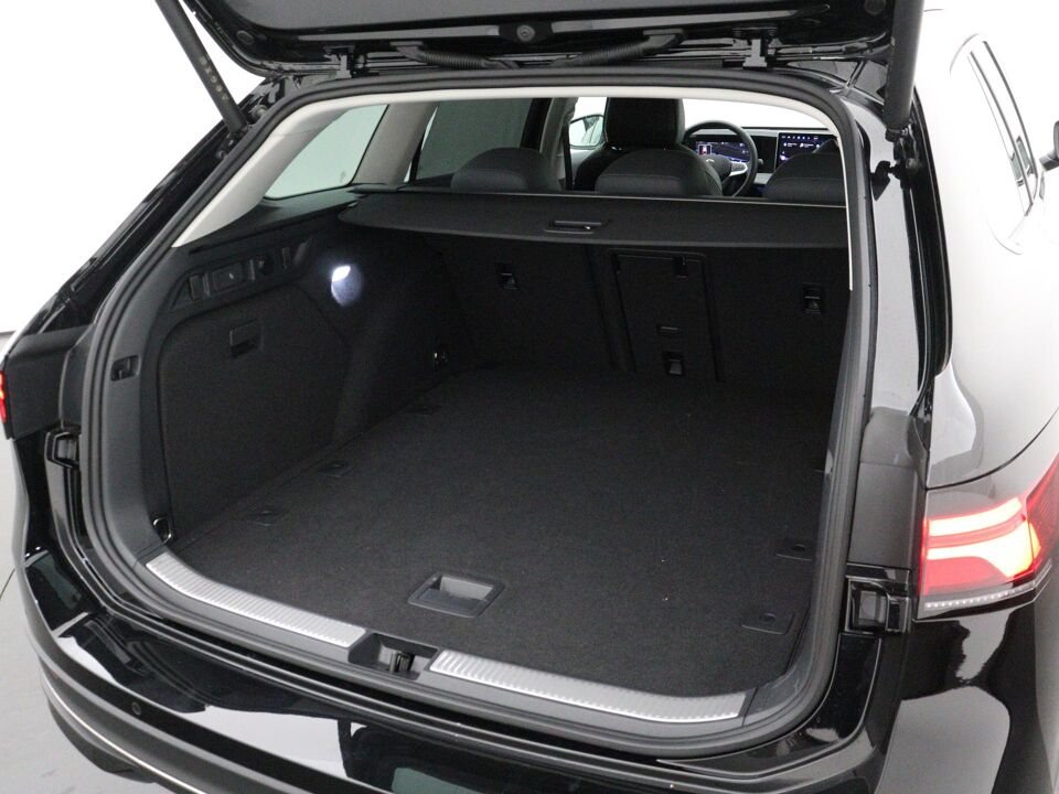 Volkswagen Passat Variant 1.5 eTSI Business