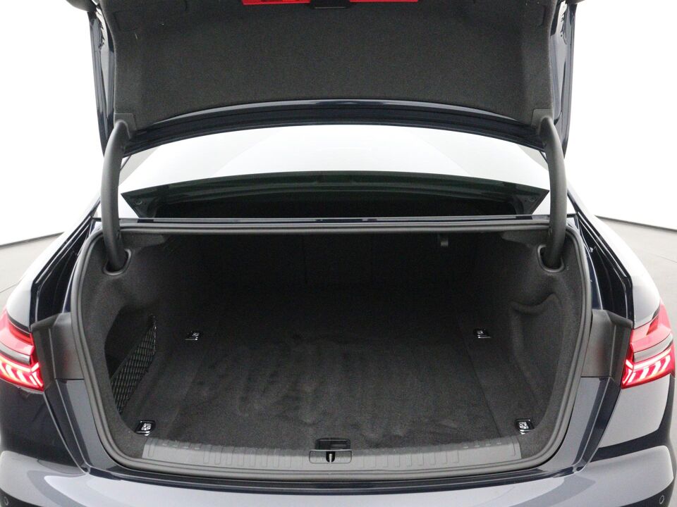 Audi A6 Limousine 204pk S edition