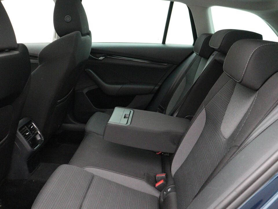 Škoda Octavia Combi 1.5 e-TSI Business Edition Plus