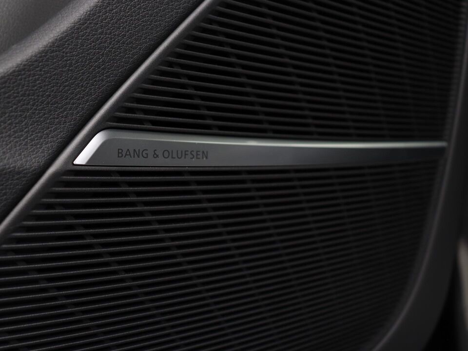 Audi Q7 Pro Line S 55 TFSI e 290 kW / 394 PK