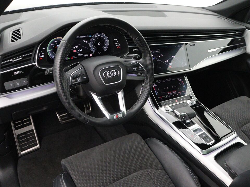 Audi Q8 55 TFSI e Quattro S-Line