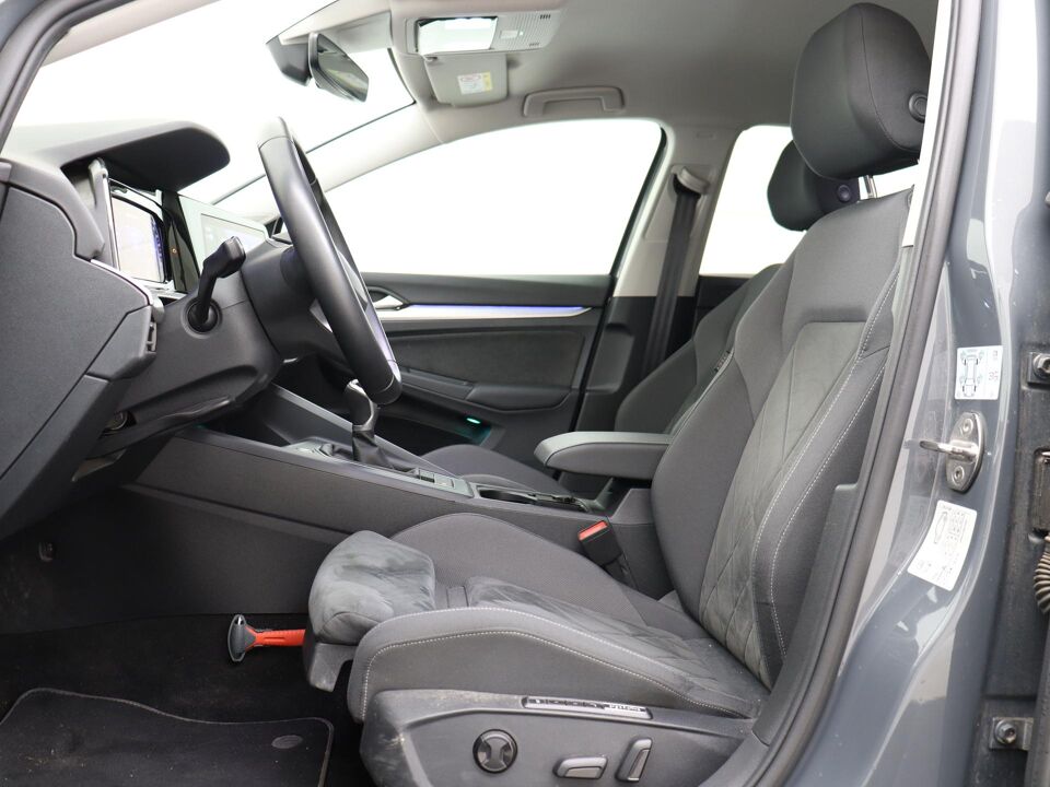 Volkswagen Golf 1.0 TSI 110 PK Life