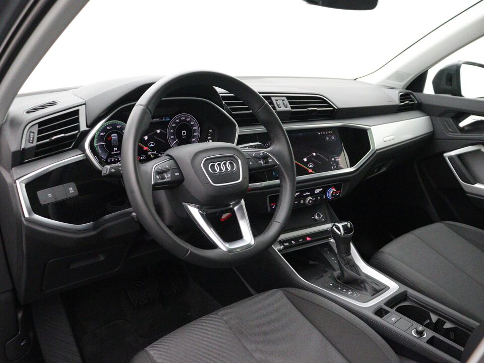 Audi Q3 45 TFSI e Advanced edition
