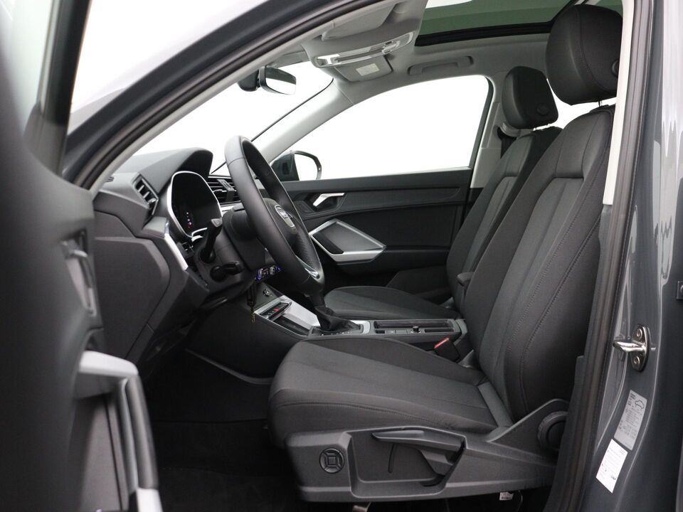 Audi Q3 45 TFSI e Advanced edition