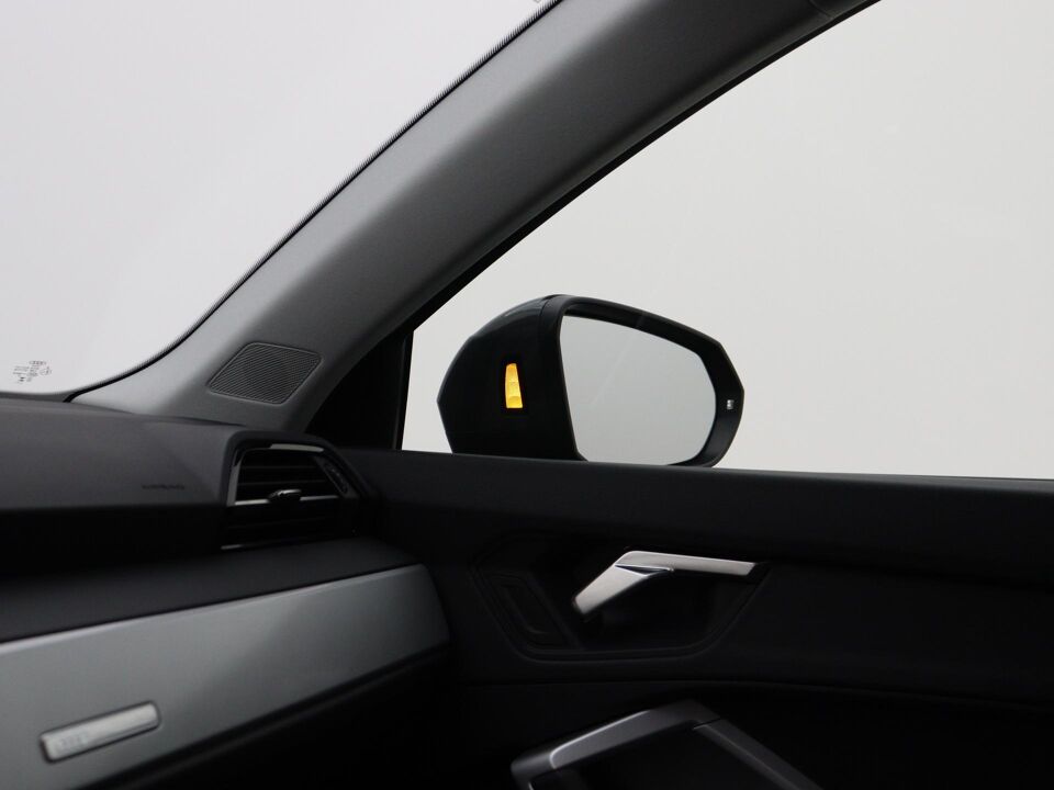 Audi Q3 45 TFSI e Advanced edition