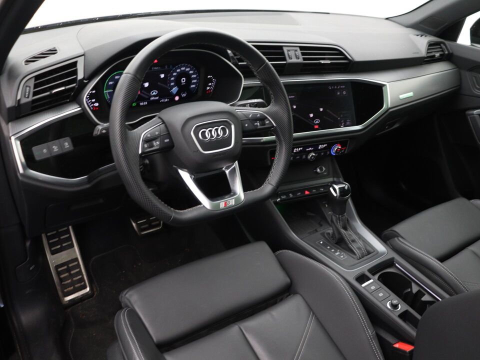 Audi Q3 45 TFSI e S edition