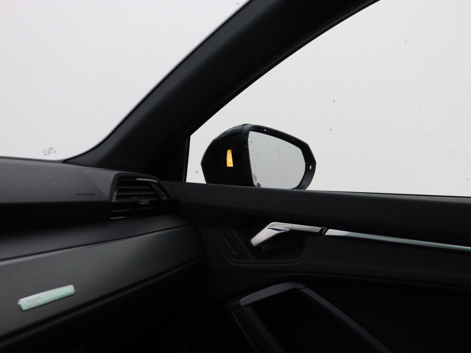 Audi Q3 45 TFSI e S edition