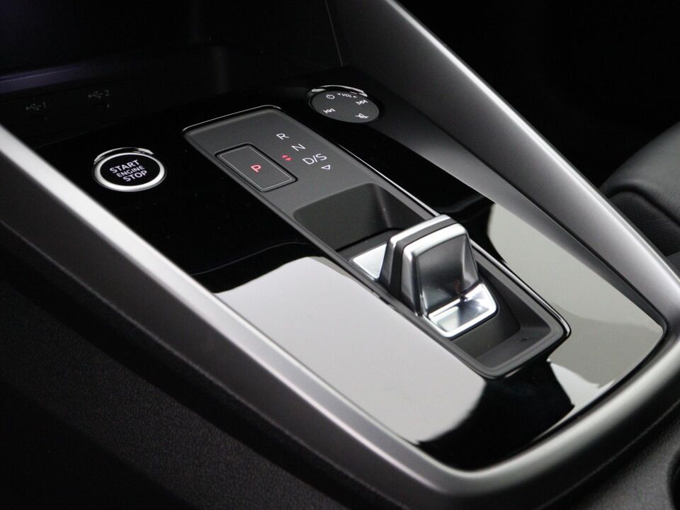 Audi A3 Sportback 30 TFSI S-Line edition