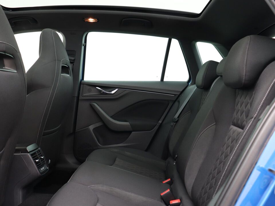 Škoda Kamiq 1.0 TSI 110 PK DSG Sport Business
