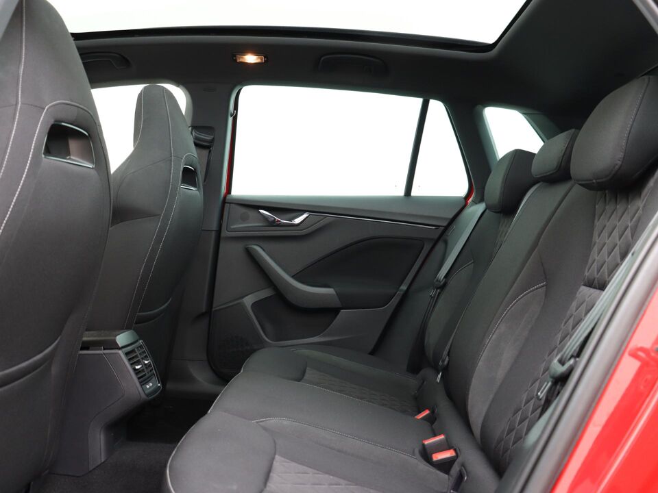 Škoda Kamiq 1.0 TSI 110 PK DSG Sport Business