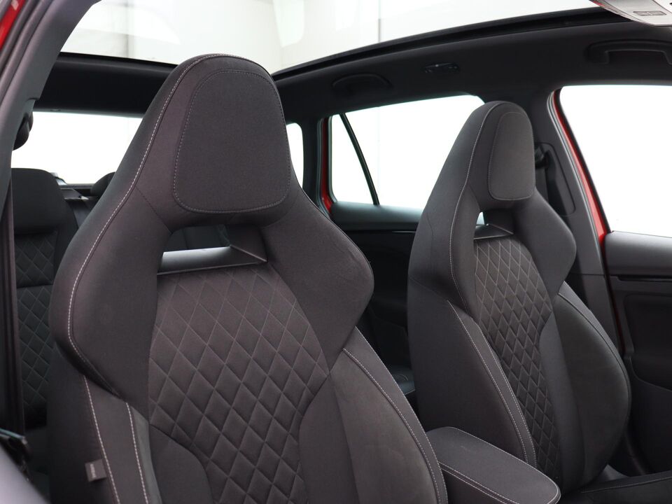 Škoda Kamiq 1.0 TSI 110 PK DSG Sport Business