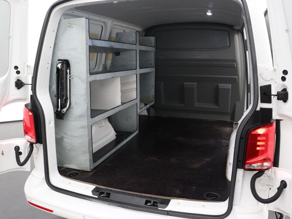 VW-Bedrijfswagens Transporter 2.0 TDI 90 PK L1H1 26 Economy Business