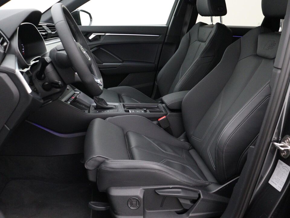 Audi Q3 35 TFSI S Edition Competition