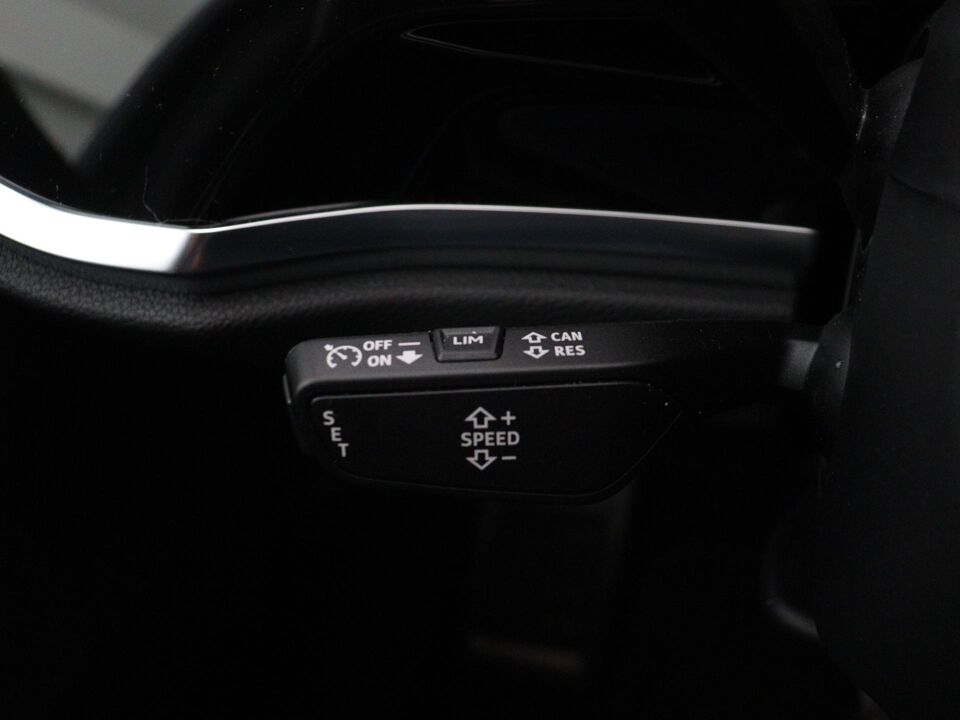 Audi Q3 35 TFSI S Edition Competition