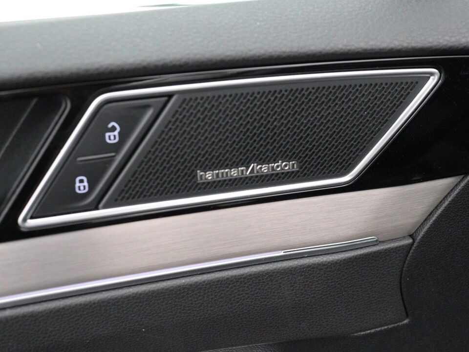 Volkswagen Passat Variant 1.5 TSI Elegance Business R