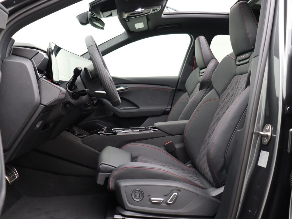 Audi SQ6 e-tron 360 kw/490 pk 100 Kwh