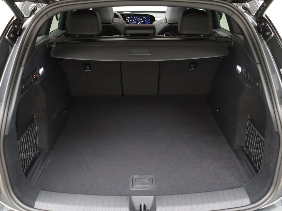 Audi SQ6 e-tron 360 kw/490 pk 100 Kwh