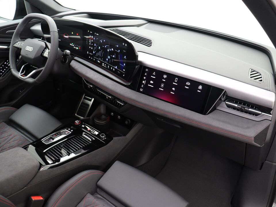Audi SQ6 e-tron 360 kw/490 pk 100 Kwh