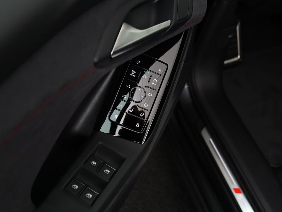 Audi SQ6 e-tron 360 kw/490 pk 100 Kwh