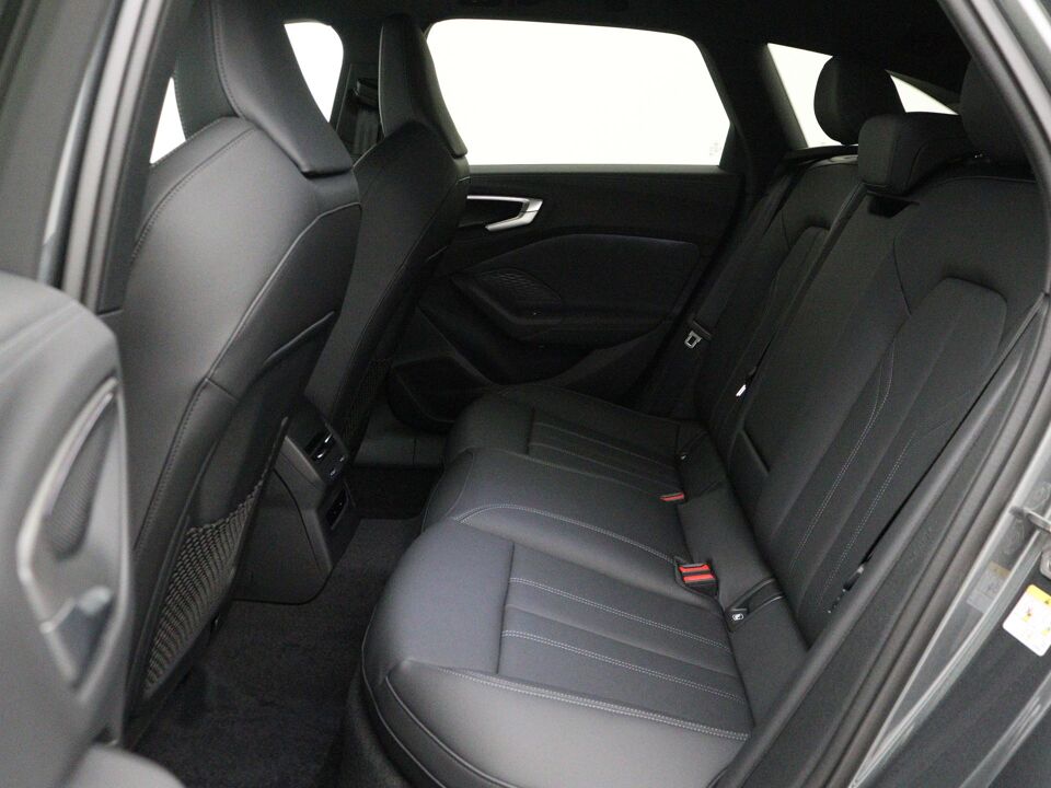 Audi A5 Avant e-hybrid S edition Competition 2.0 TFSI e 270 kW / 367 PK