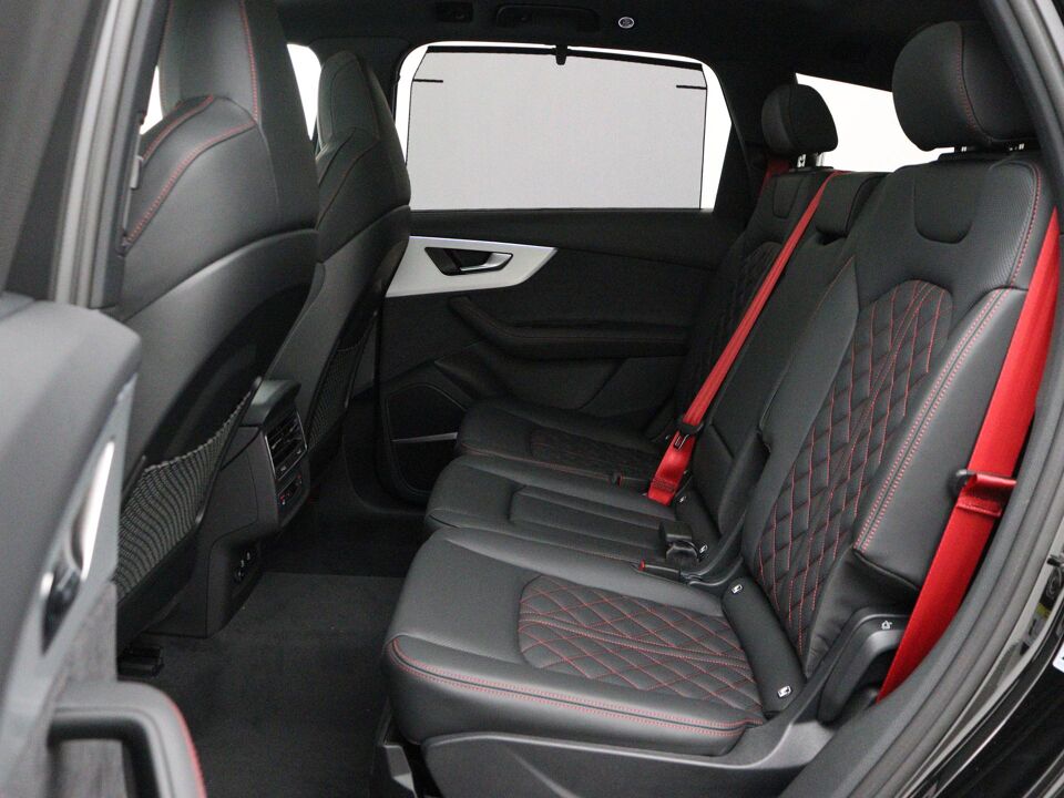 Audi Q7 Pro Line S 55 TFSI e 290 kW / 394 PK