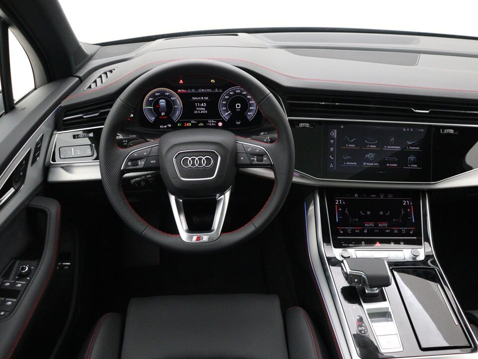 Audi Q7 Pro Line S 55 TFSI e 290 kW / 394 PK