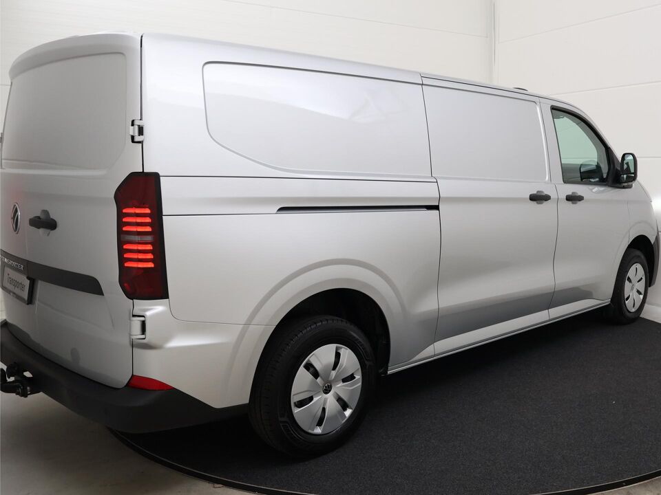 VW-Bedrijfswagens E-Transporter Life L2 160 kW / 218 pk