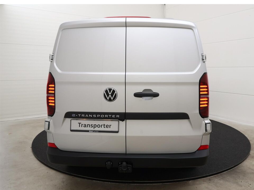 VW-Bedrijfswagens E-Transporter Life L2 160 kW / 218 pk