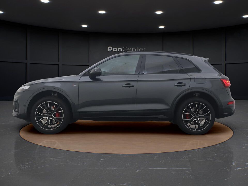 Audi Q5 S edition Competition 50 TFSI e 220 kW / 299 PK