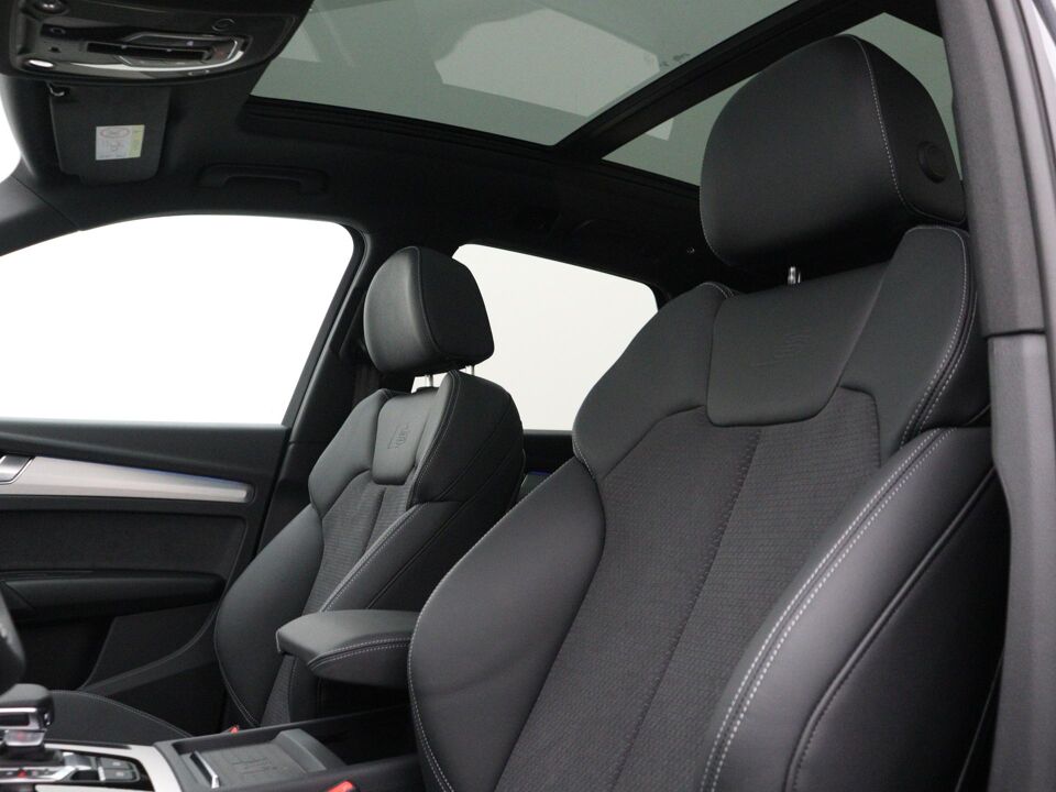 Audi Q5 S edition Competition 50 TFSI e 220 kW / 299 PK