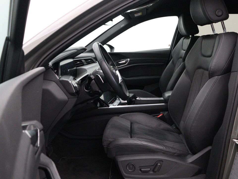 Audi Q8 e-tron 50 Quattro Advanced Edition 95 kWh