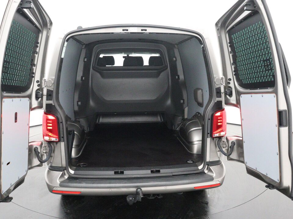 VW-Bedrijfswagens Transporter 2.0 TDI 204 PK L2H1 30 DC Bulli