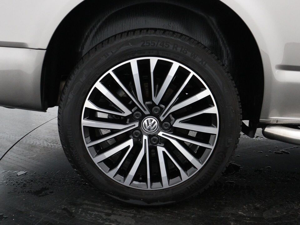 VW-Bedrijfswagens Transporter 2.0 TDI 204 PK L2H1 30 DC Bulli