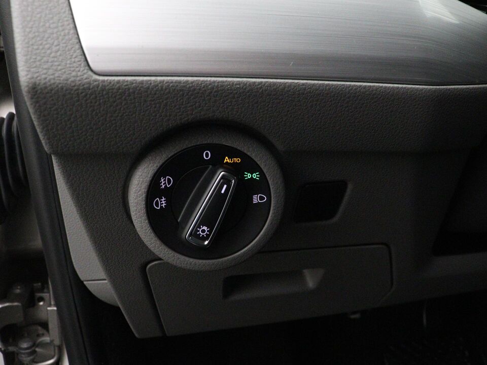 VW-Bedrijfswagens Transporter 2.0 TDI 204 PK L2H1 30 DC Bulli