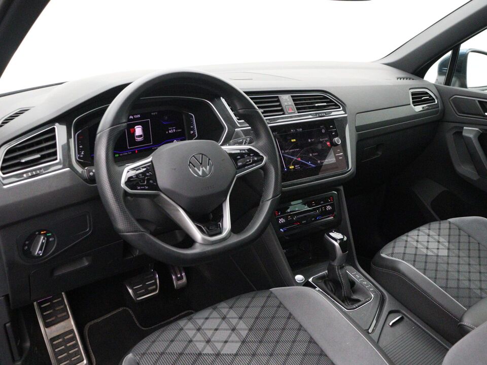 Volkswagen Tiguan 1.5 TSI R-Line Business+