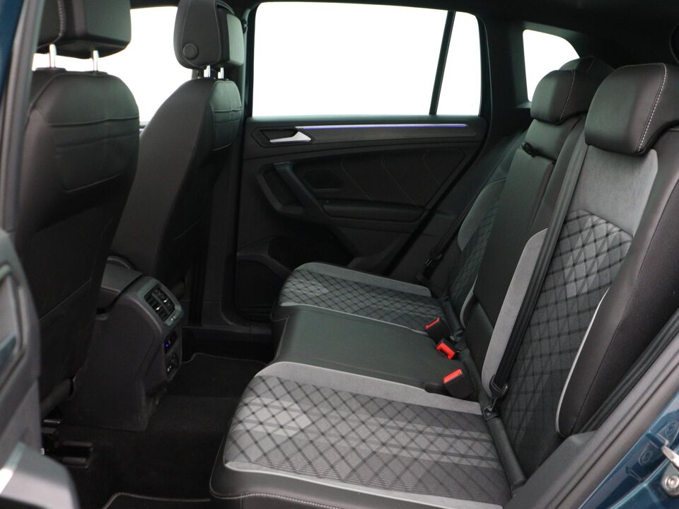 Volkswagen Tiguan 1.5 TSI R-Line Business+