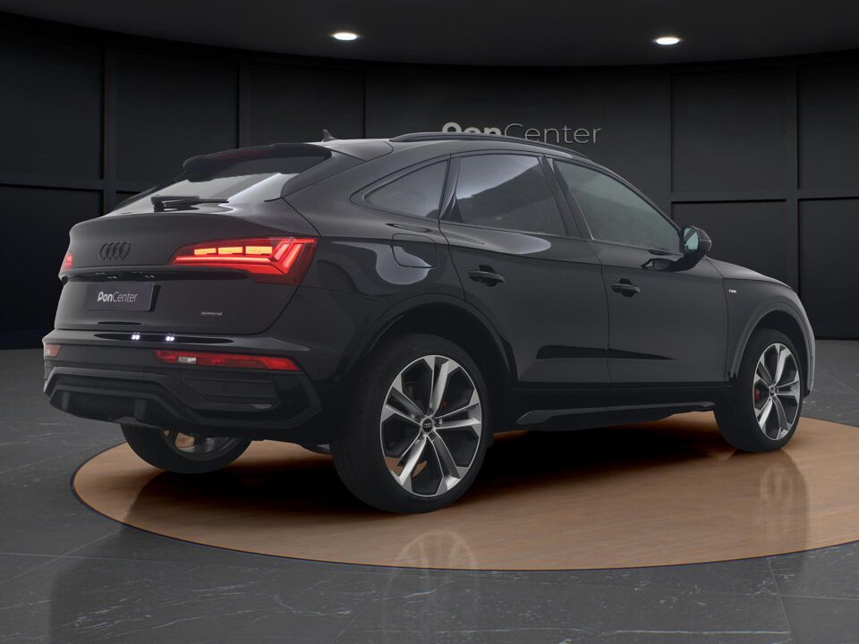 Audi Q5 Sportback S edition Competition 50 TFSI e 220 kW / 299 PK